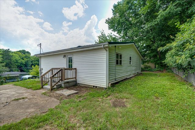 338 Mcafee Road, Rossville, GA 30741