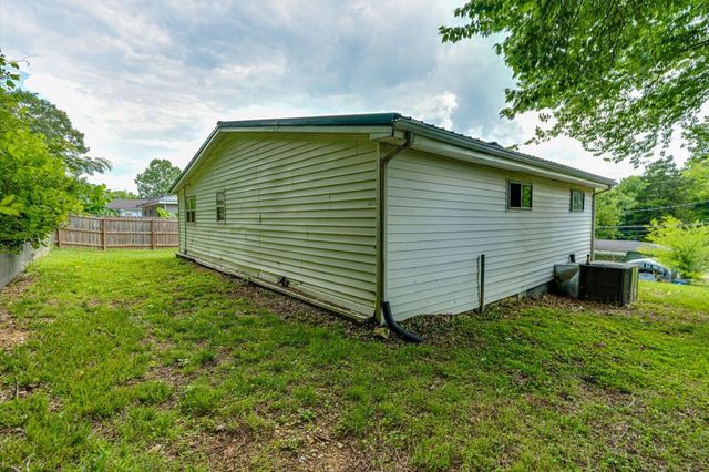 338 Mcafee Road, Rossville, GA 30741