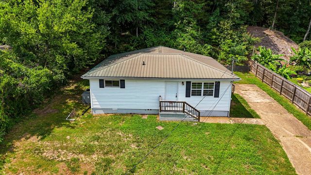 338 Mcafee Road, Rossville, GA 30741