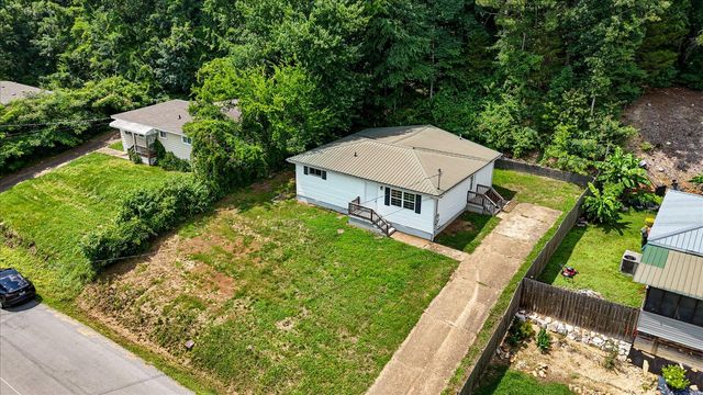 338 Mcafee Road, Rossville, GA 30741