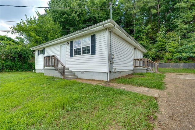 338 Mcafee Road, Rossville, GA 30741