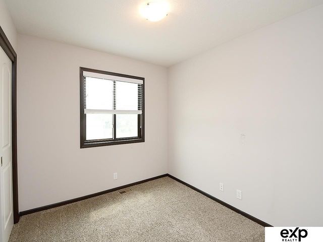 960 Barker Lane, Lincoln, NE 68521