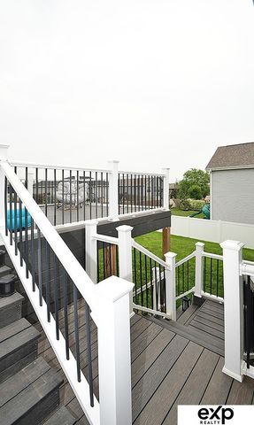 960 Barker Lane, Lincoln, NE 68521