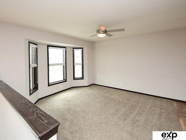 960 Barker Lane, Lincoln, NE 68521