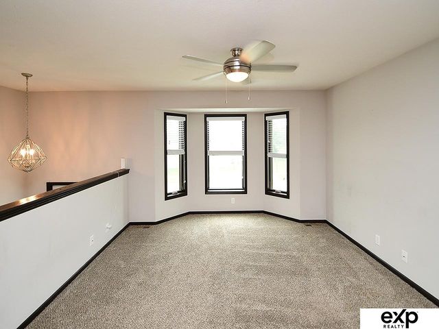 960 Barker Lane, Lincoln, NE 68521