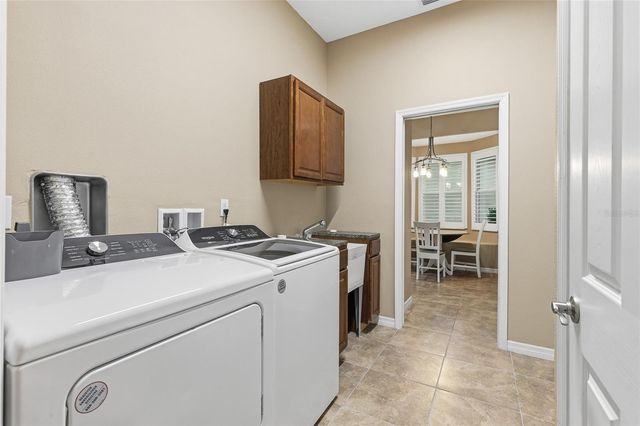 8683 BRIDGEPORT BAY CIRCLE, Mount Dora, FL 32757