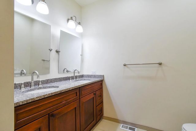 1761 W Augusta Boulevard 1, Chicago, IL 60622