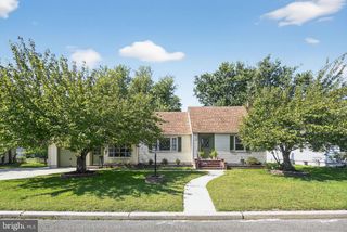 109 LINDALE AVE, Williamstown, NJ 08094