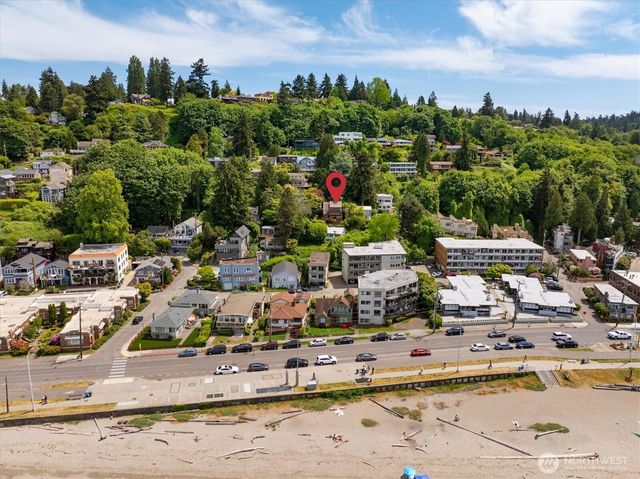 2364 Hobart Avenue SW, Seattle, WA 98116