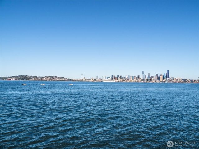 2364 Hobart Avenue SW, Seattle, WA 98116