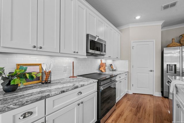 7015 Friedrich Ridge, San Antonio, TX 78256