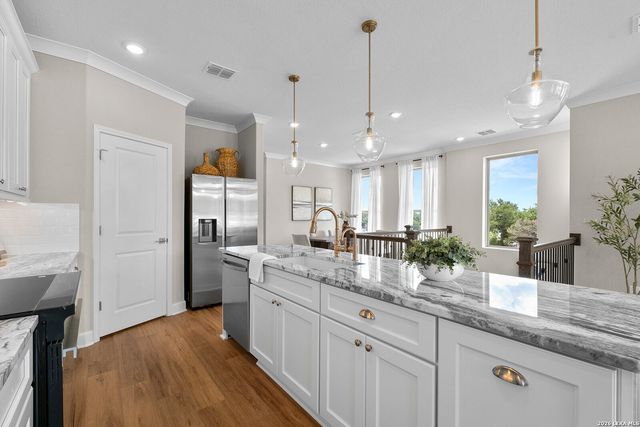 7015 Friedrich Ridge, San Antonio, TX 78256