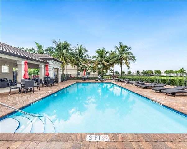 4230 N Dixie Highway 113, Oakland Park, FL 33334