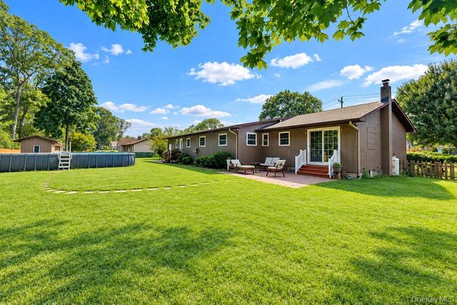 41 Linden Lane, Shirley, NY 11967