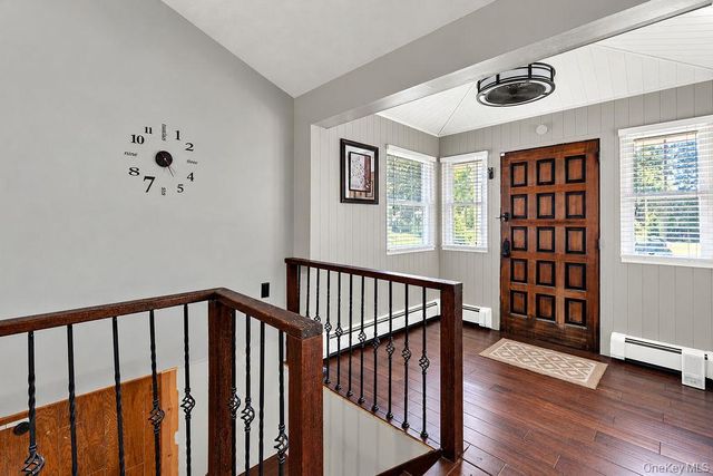 41 Linden Lane, Shirley, NY 11967