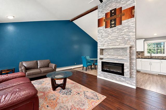 41 Linden Lane, Shirley, NY 11967