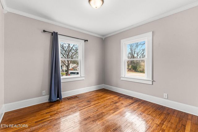 6011 Chalmers Drive, Knoxville, TN 37920