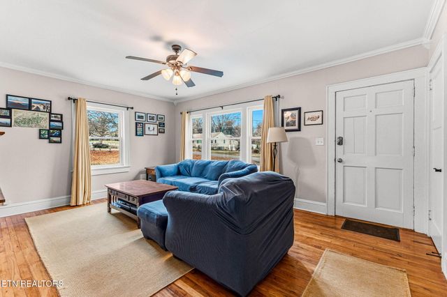 6011 Chalmers Drive, Knoxville, TN 37920