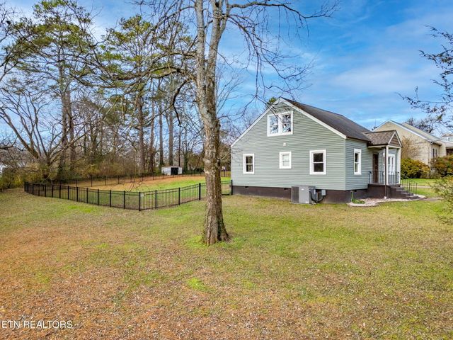 6011 Chalmers Drive, Knoxville, TN 37920