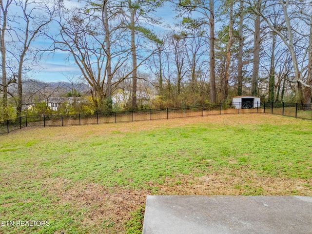 6011 Chalmers Drive, Knoxville, TN 37920