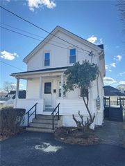 277 Mauran Avenue, East Providence, RI 02914