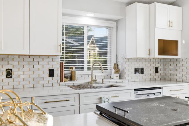 11561 Butternut Street NW, Coon Rapids, MN 55448