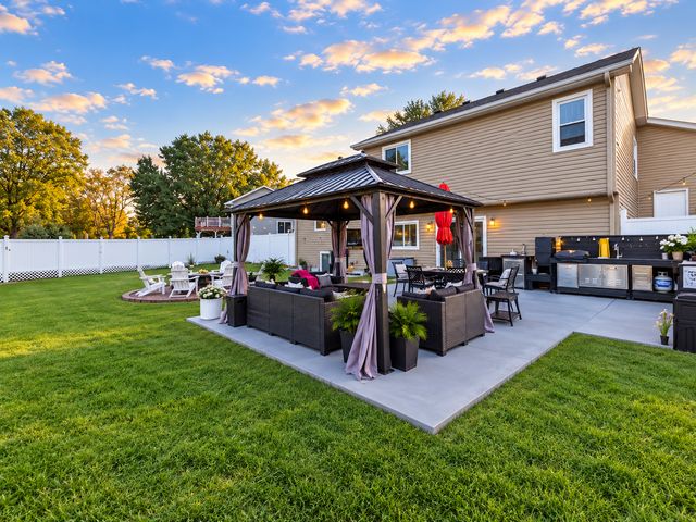 11561 Butternut Street NW, Coon Rapids, MN 55448