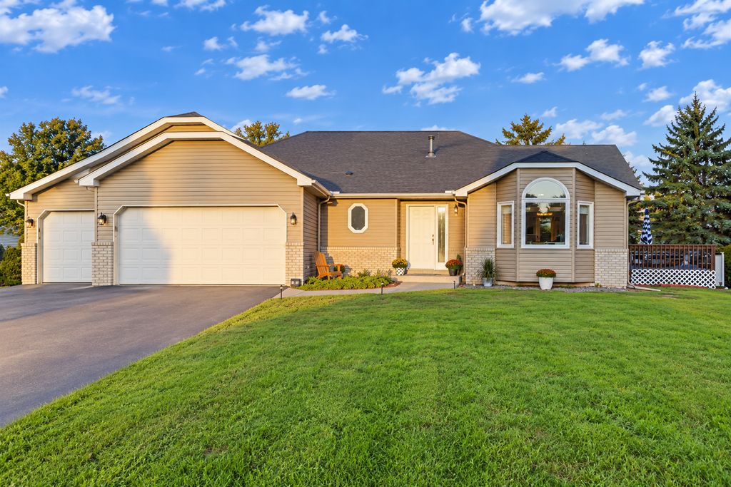 11561 Butternut Street NW, Coon Rapids, MN 55448 — photo 2