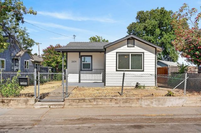 2604 Fairfield St, Sacramento, CA 95815