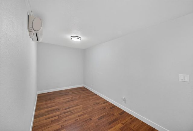 2604 Fairfield St, Sacramento, CA 95815
