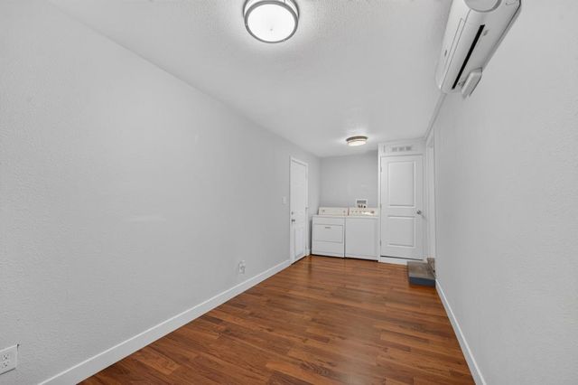 2604 Fairfield St, Sacramento, CA 95815