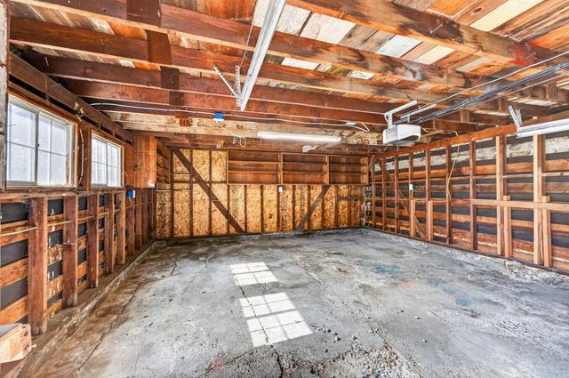 2604 Fairfield St, Sacramento, CA 95815