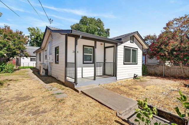 2604 Fairfield St, Sacramento, CA 95815