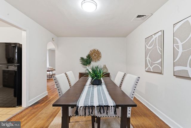 725 IRVINGTON PL, Chester, PA 19013