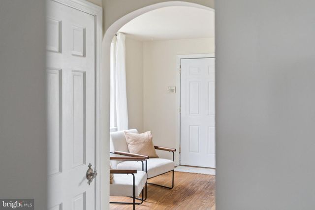 725 IRVINGTON PL, Chester, PA 19013