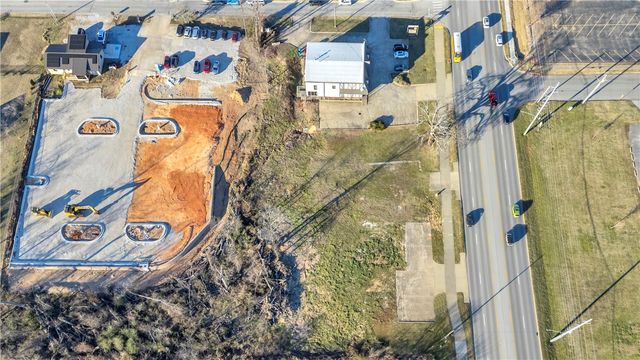 605 Walton Boulevard, Bentonville, AR 72712