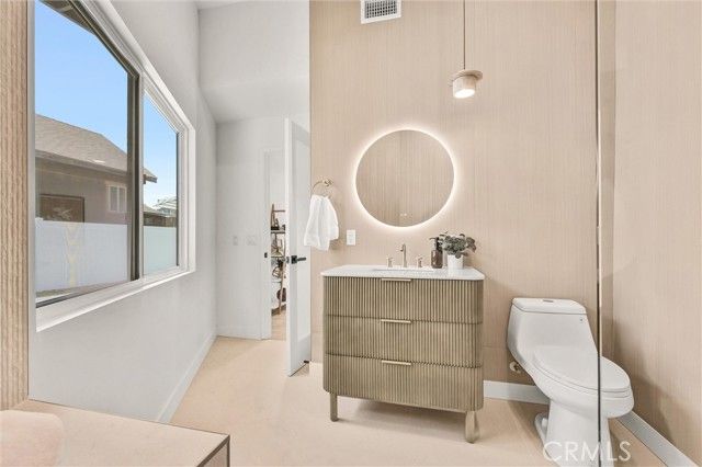 808 S Los Robles Avenue, Pasadena, CA 91106