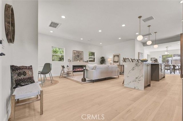 808 S Los Robles Avenue, Pasadena, CA 91106