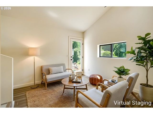 5017 Se ALDERCREST Rd, Milwaukie, OR 97222