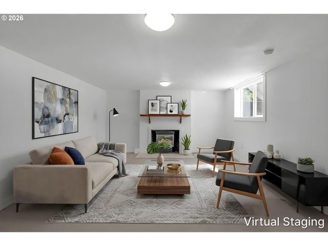 5017 Se ALDERCREST Rd, Milwaukie, OR 97222