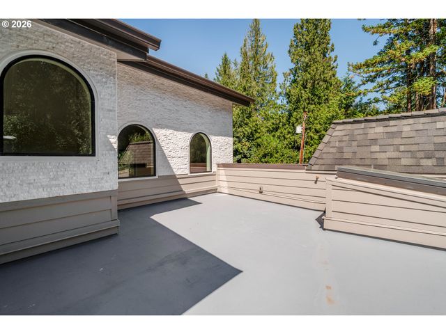 5017 Se ALDERCREST Rd, Milwaukie, OR 97222