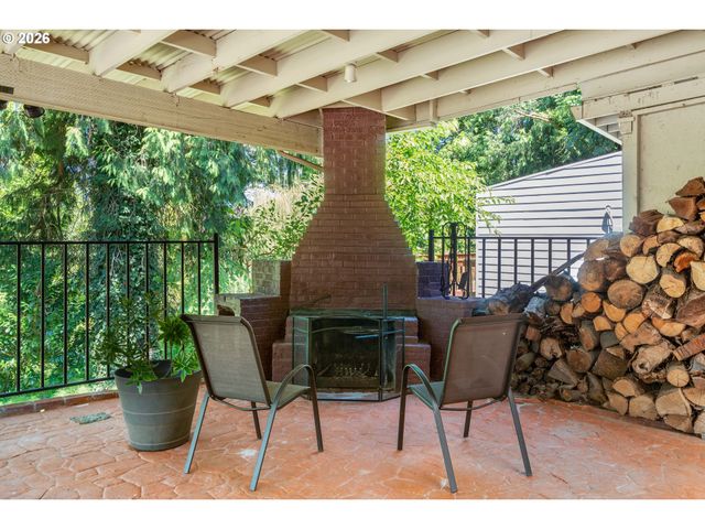 5017 Se ALDERCREST Rd, Milwaukie, OR 97222