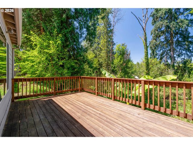 5017 Se ALDERCREST Rd, Milwaukie, OR 97222