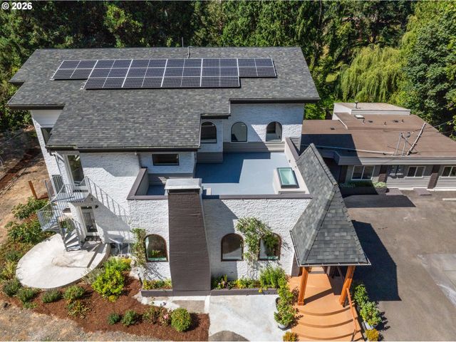 5017 Se ALDERCREST Rd, Milwaukie, OR 97222
