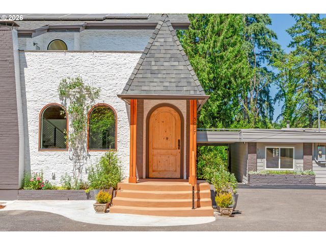 5017 Se ALDERCREST Rd, Milwaukie, OR 97222