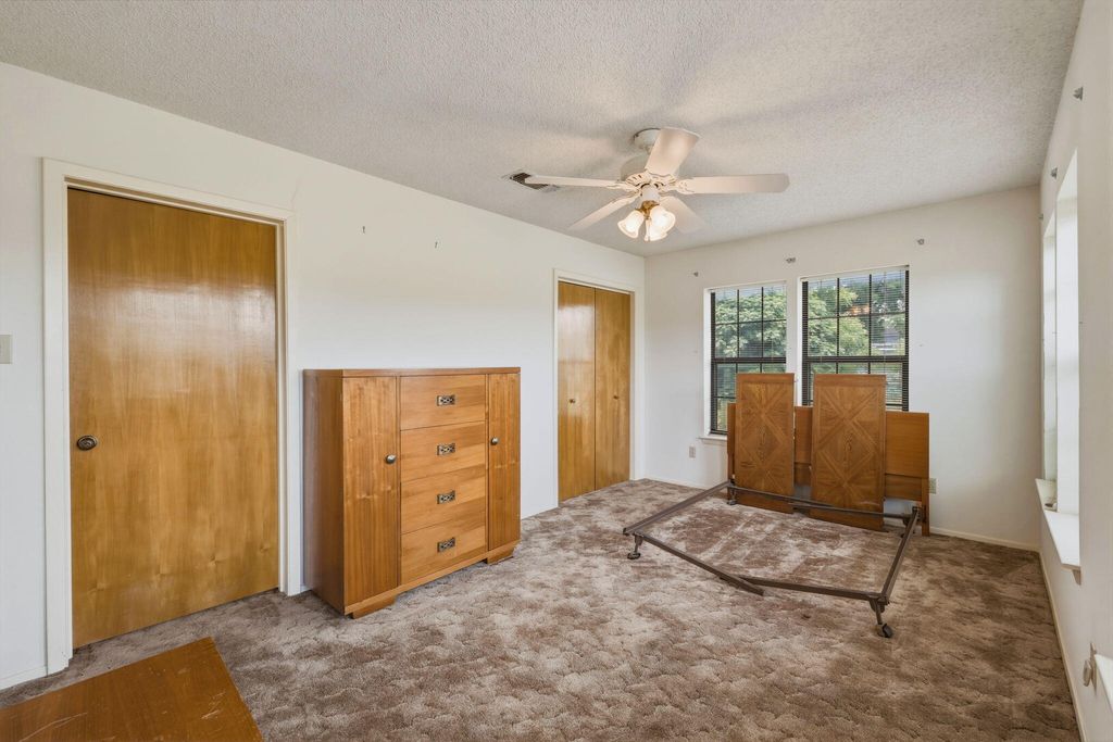 Image 26 of property listing at 43 Garden Road, San Angelo, TX 76903