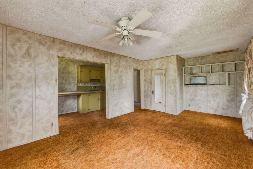 Image 37 of property listing at 43 Garden Road, San Angelo, TX 76903