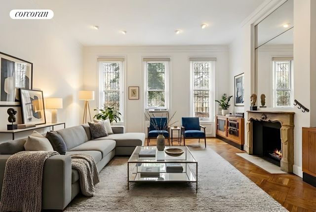 243 E 61ST Street, New York City, NY 10065