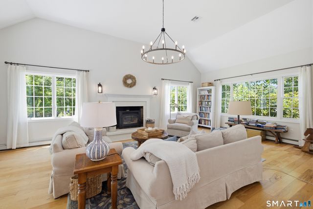 15 Mountain Manor Road, Newtown, CT 06482