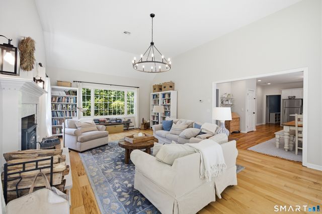 15 Mountain Manor Road, Newtown, CT 06482